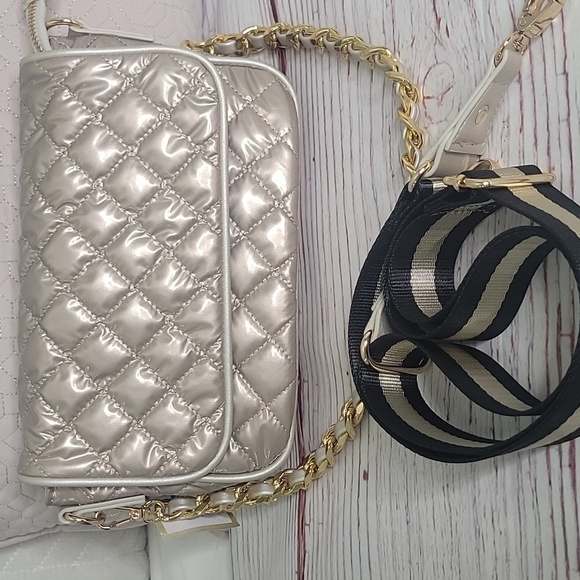 LEMONBELLA Quilted Soft Beige/Gold Metallic Crossbody Bag NWT - Picture 2 of 10
